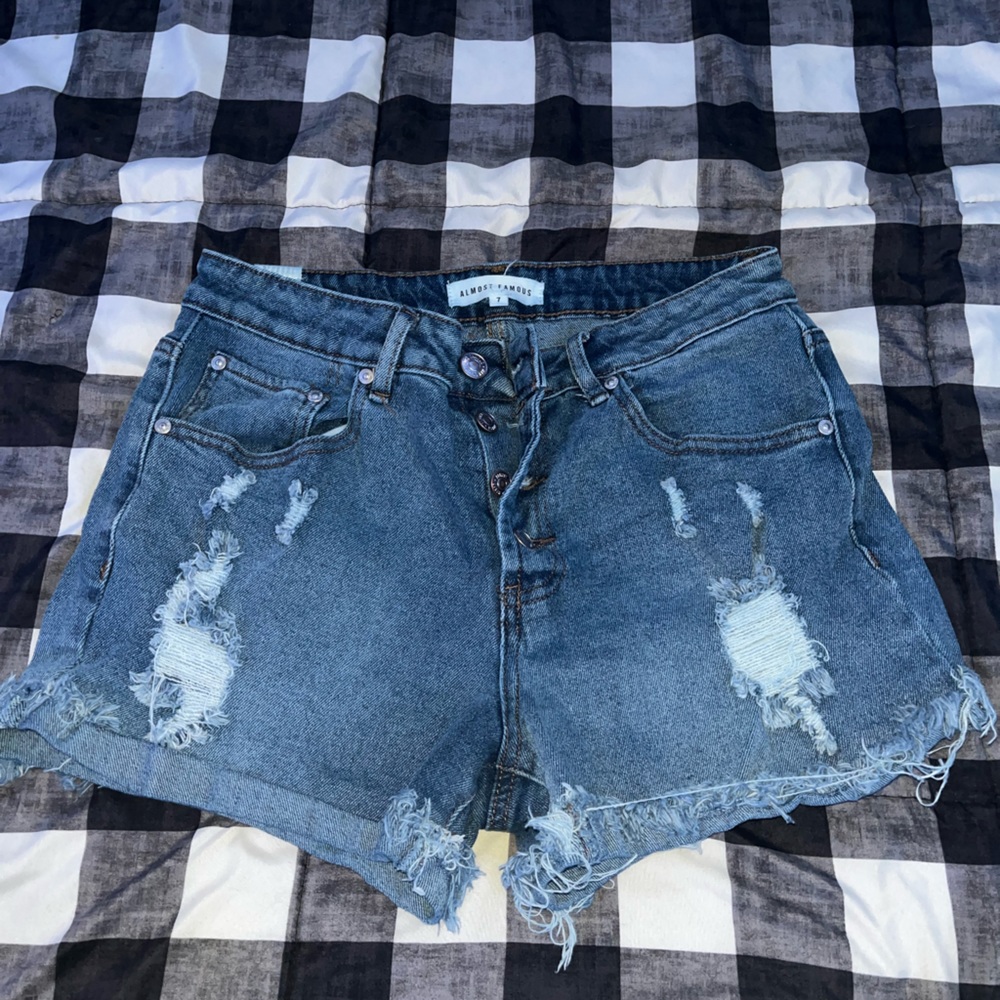 Almost Famous size 7
